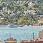Kostovic Konukevi 3*
