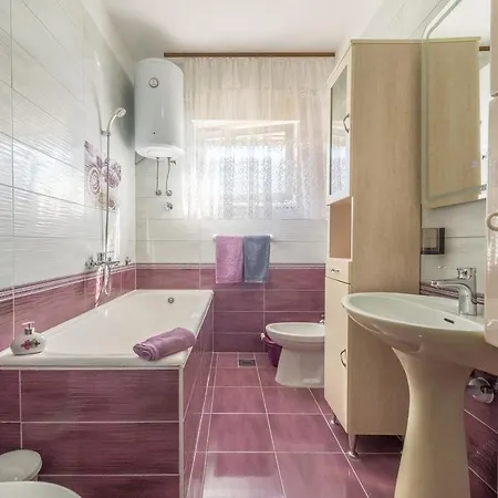 Kostovic 1943 Guest house Vinisce